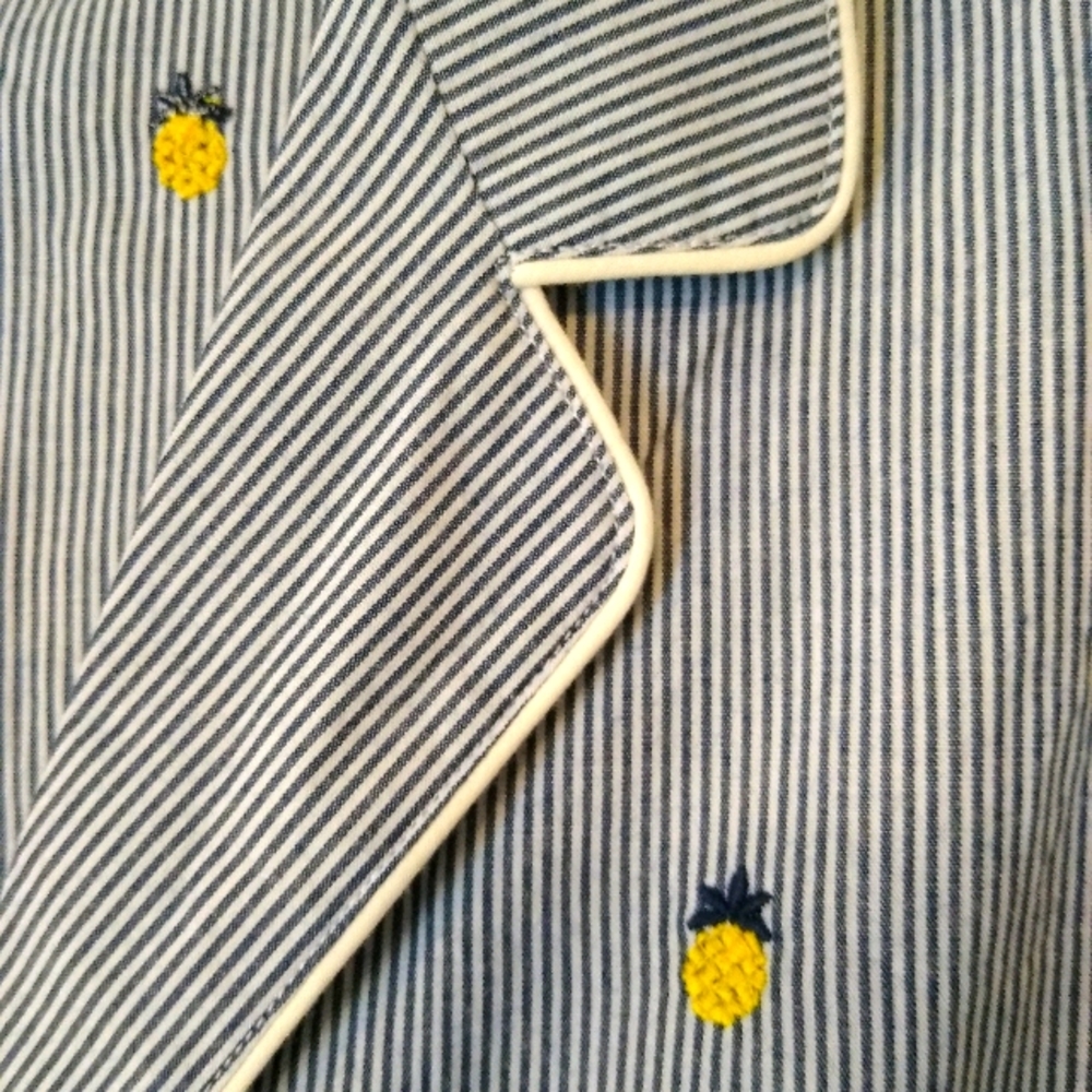 Love x Gap pineapple seersucker top. Medium - Picture 4 of 7